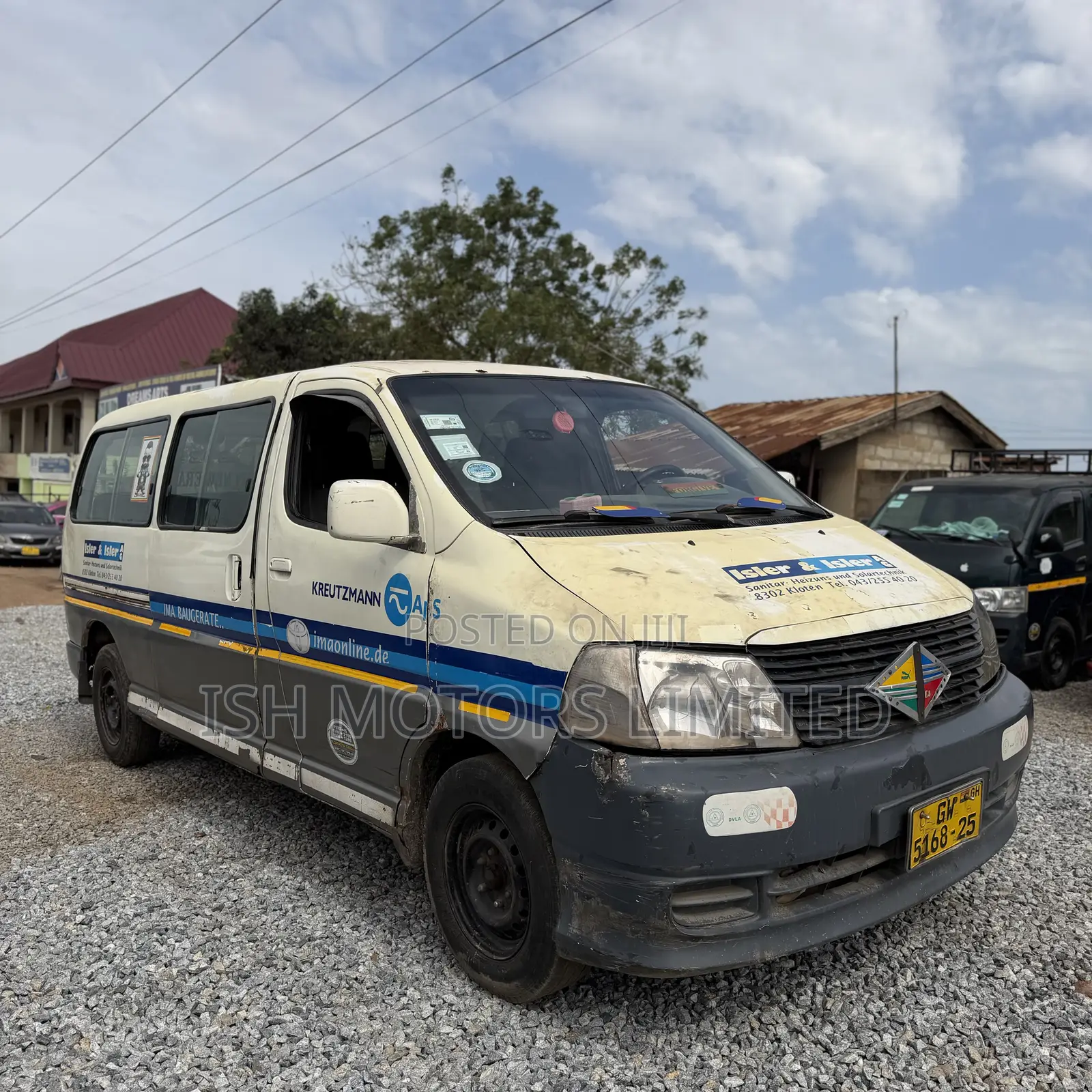 Toyota HiAce 2010 White