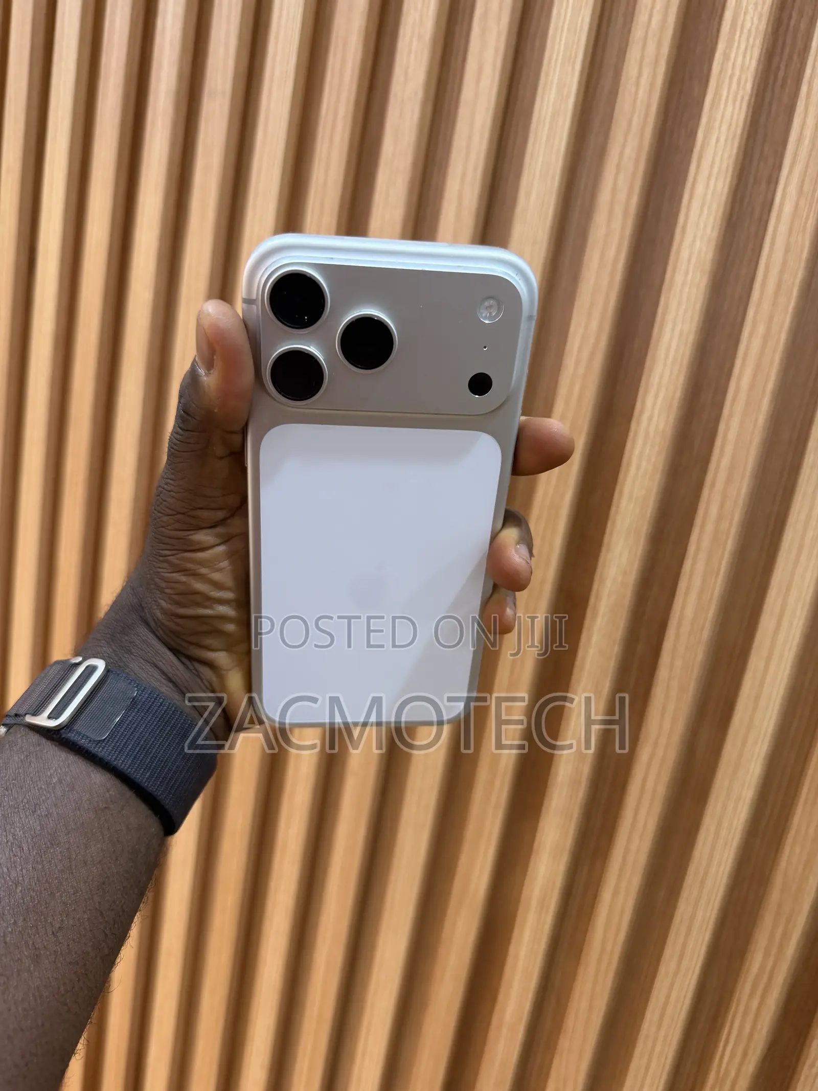 Apple iPhone 17 Pro Max 2 TB Silver
