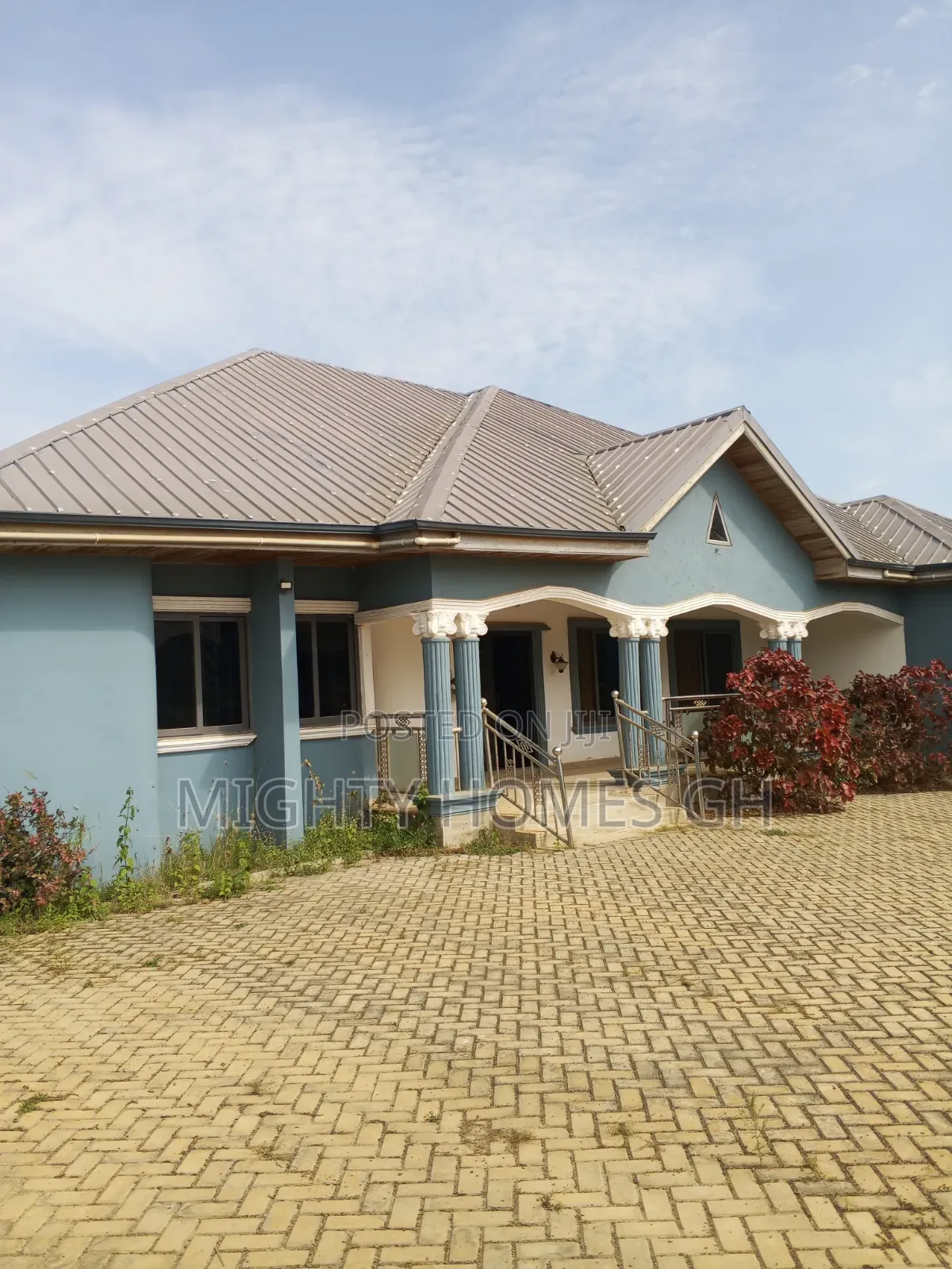 5bdrm House in Mighty Homes, Kasoa for rent