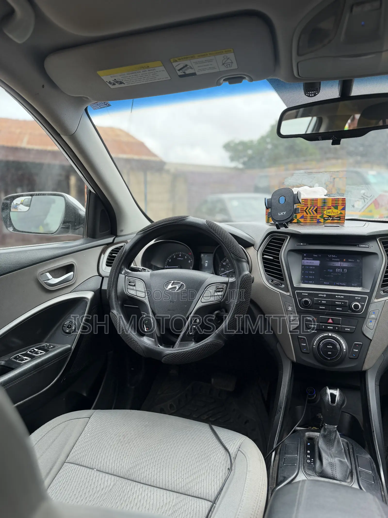 Hyundai Santa Fe Limited Ultimate AWD 2017 White