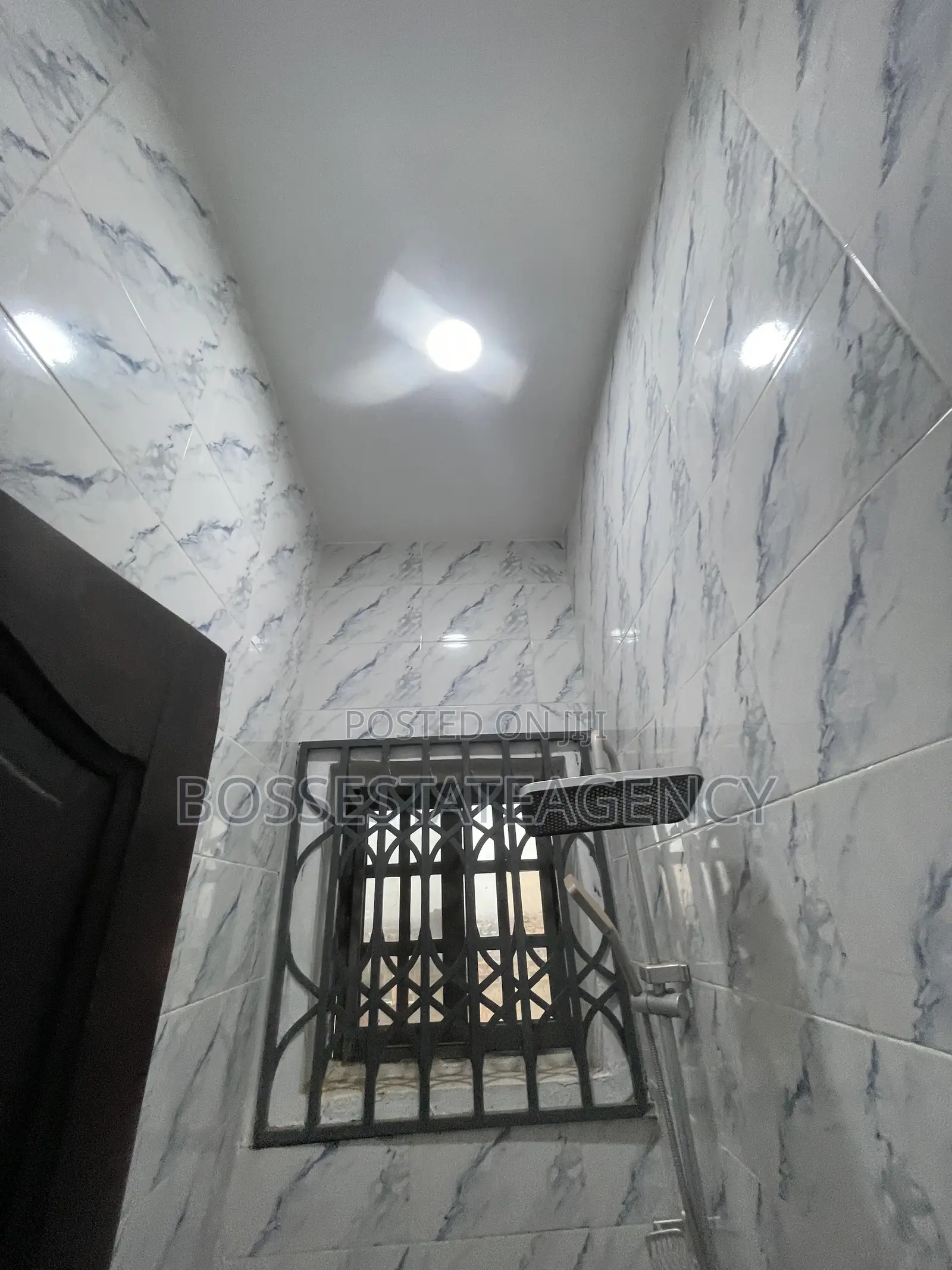3bdrm Apartment in Boss Estate Agency, Police Station for rent
