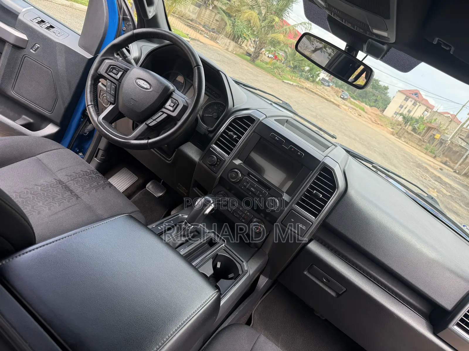 Ford F-150 2020 Blue