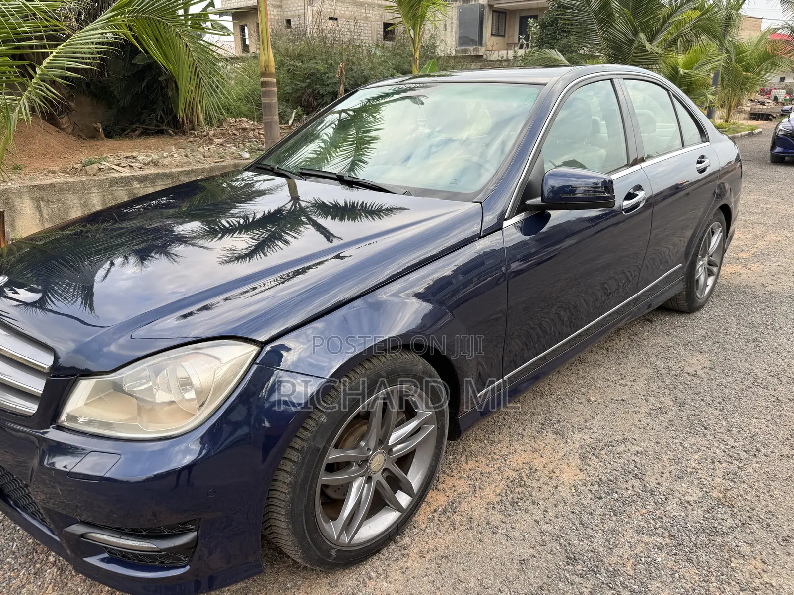 Mercedes-Benz C250 2014 Blue