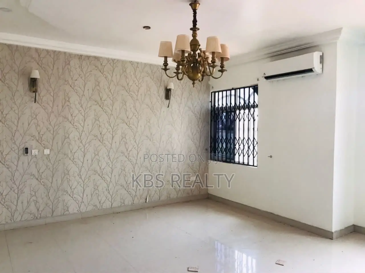 7bdrm Villa in American House for sale