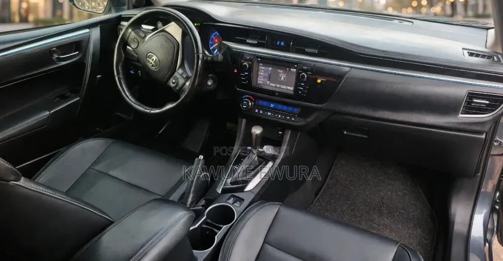 Toyota Corolla 2016 Gray