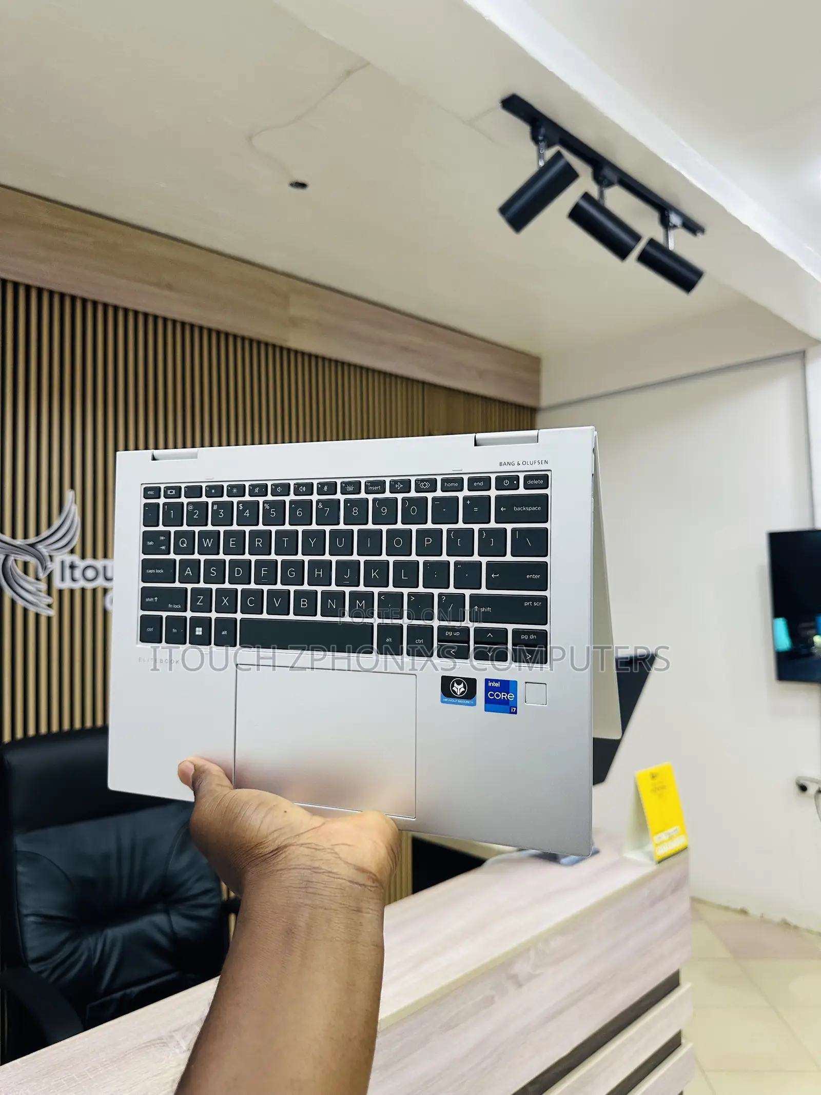 Laptop HP EliteBook x360 1040 G9 16GB Intel Core i7 SSD 512GB
