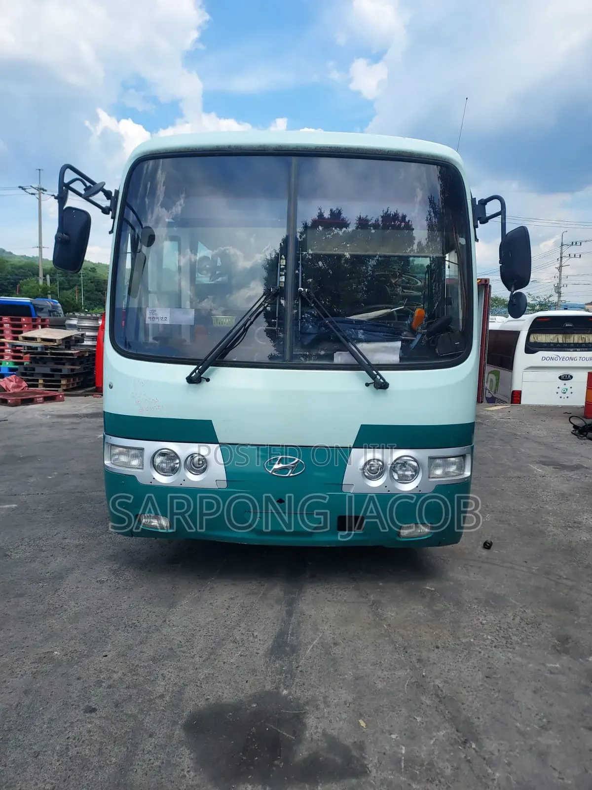 Hyundai Aero 2014 Blue