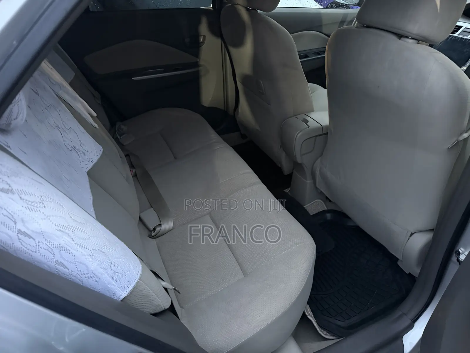 Toyota Belta 2010 Silver