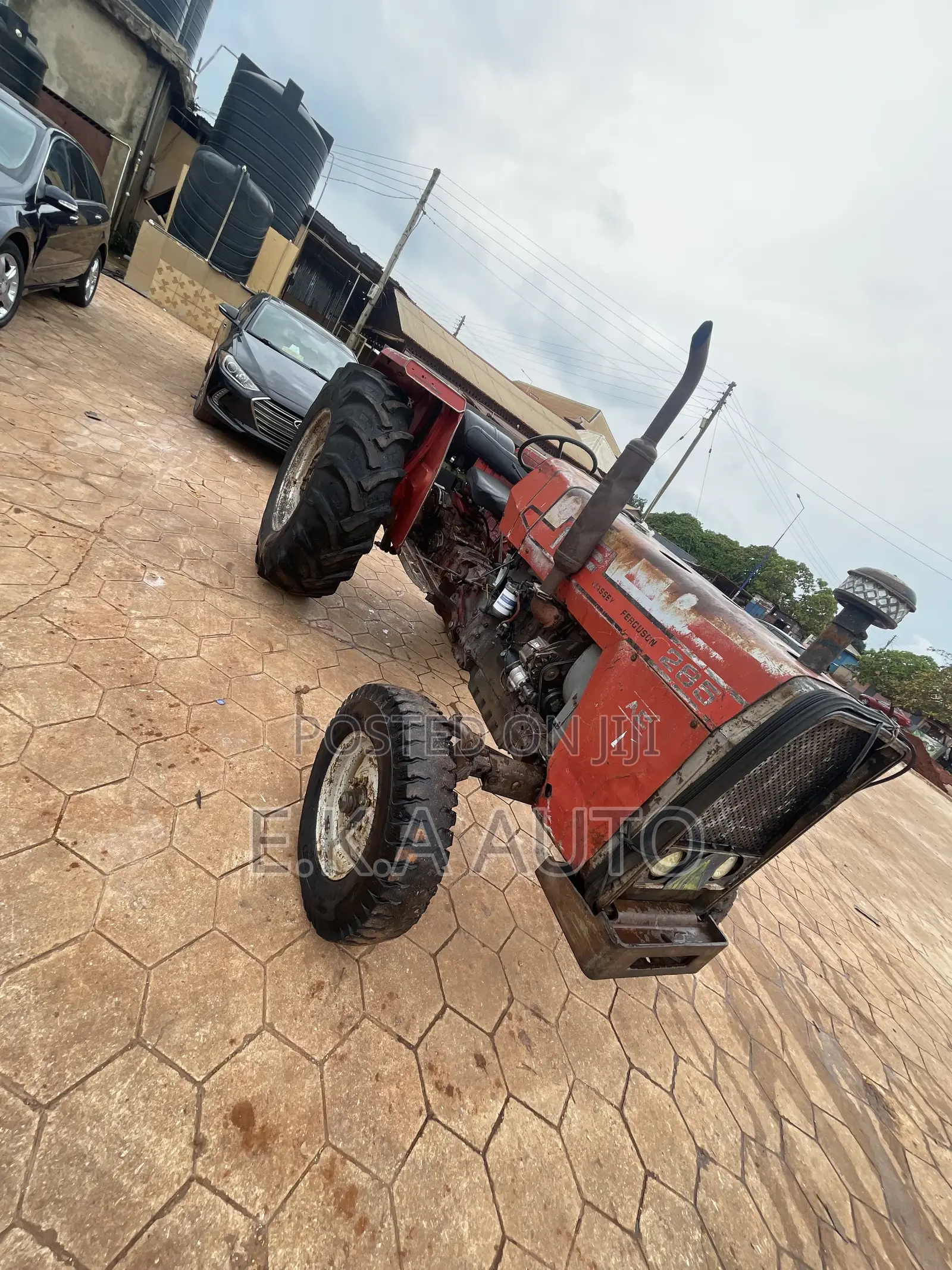 285 Massey Ferguson Tractor