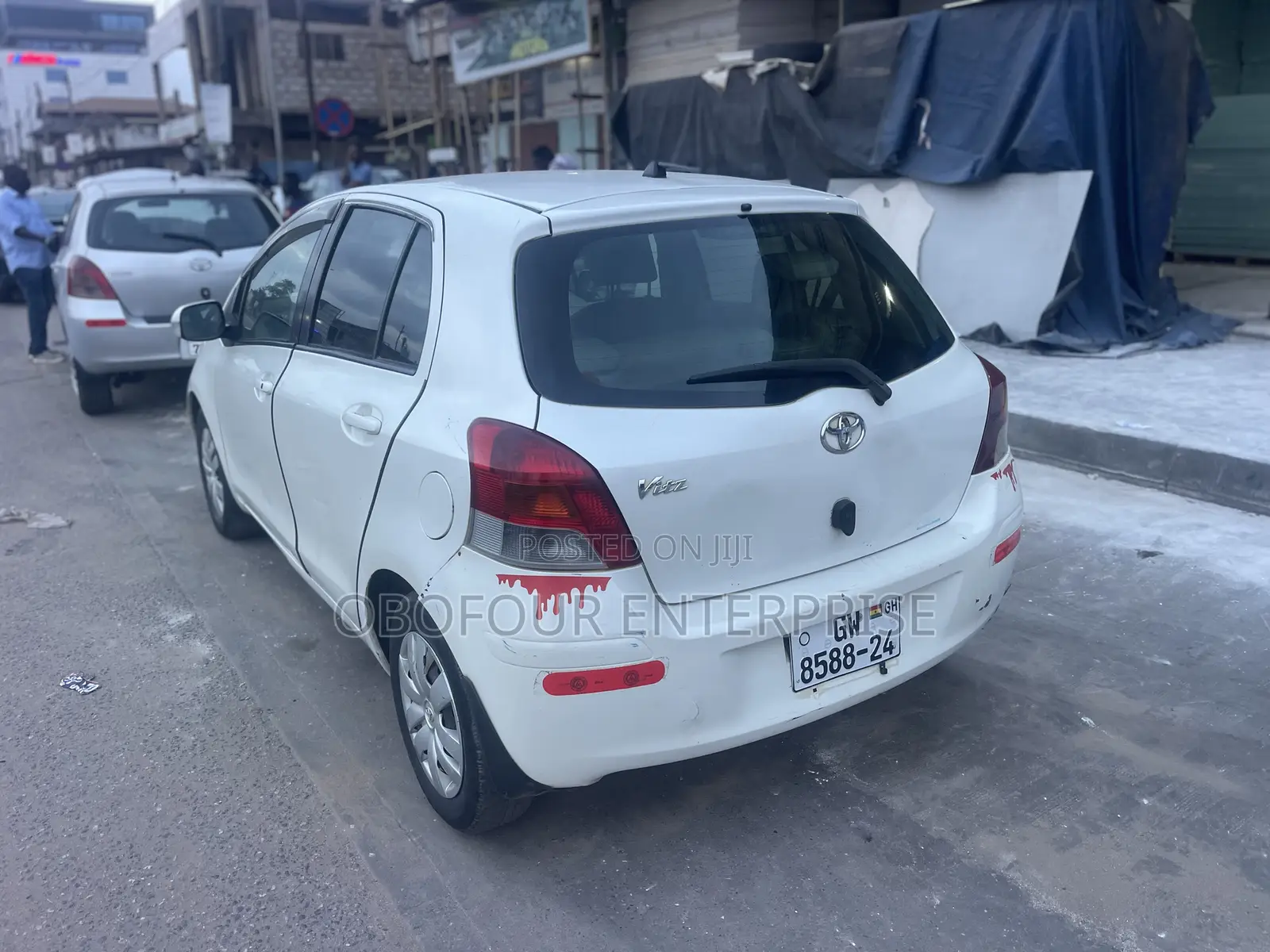 Toyota Vitz 1.3 AWD 5dr 2010 White