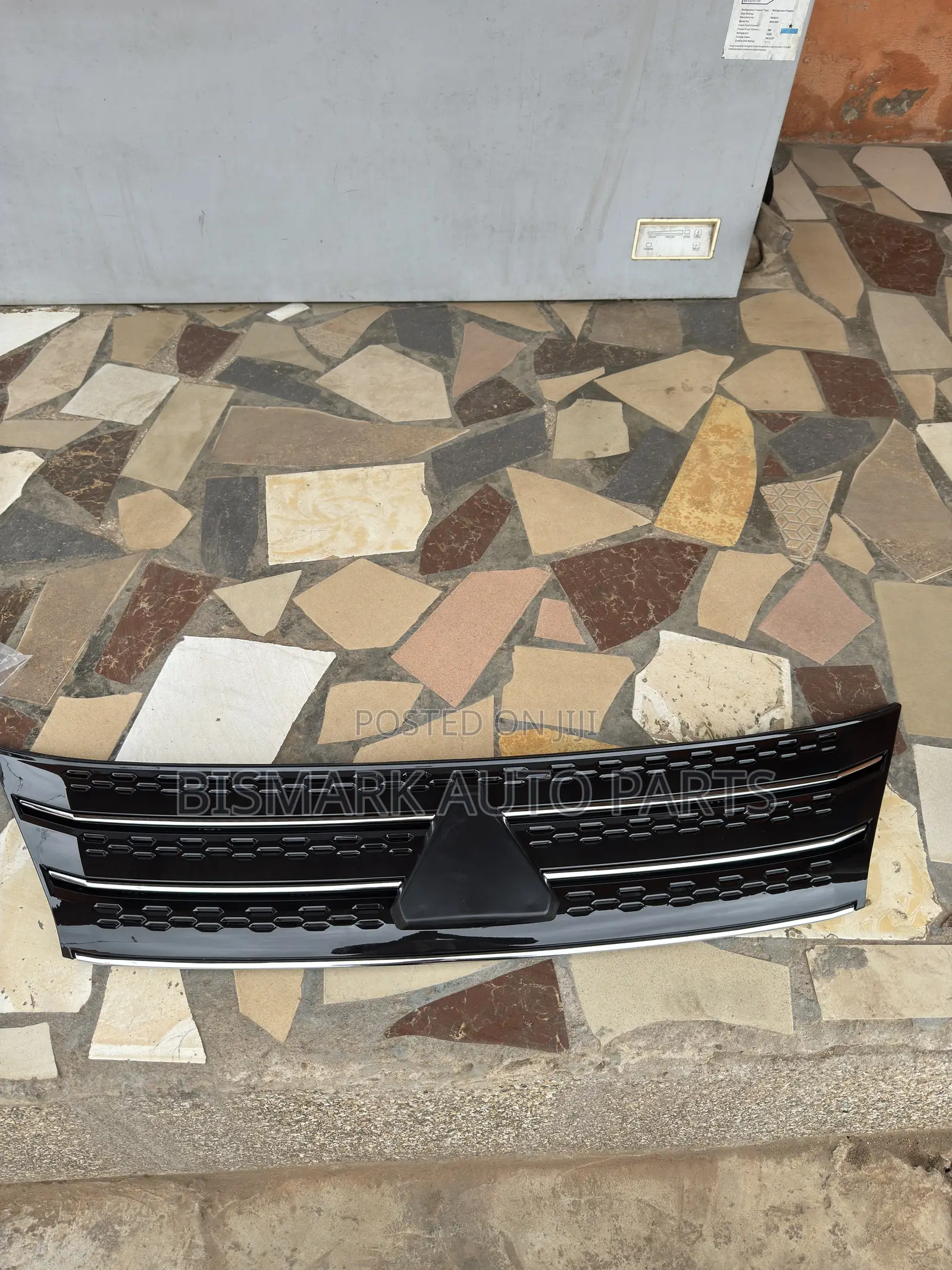 Mitsubishi Outlander 2022 2023 2024 2025 2026 Front Shells / Grill