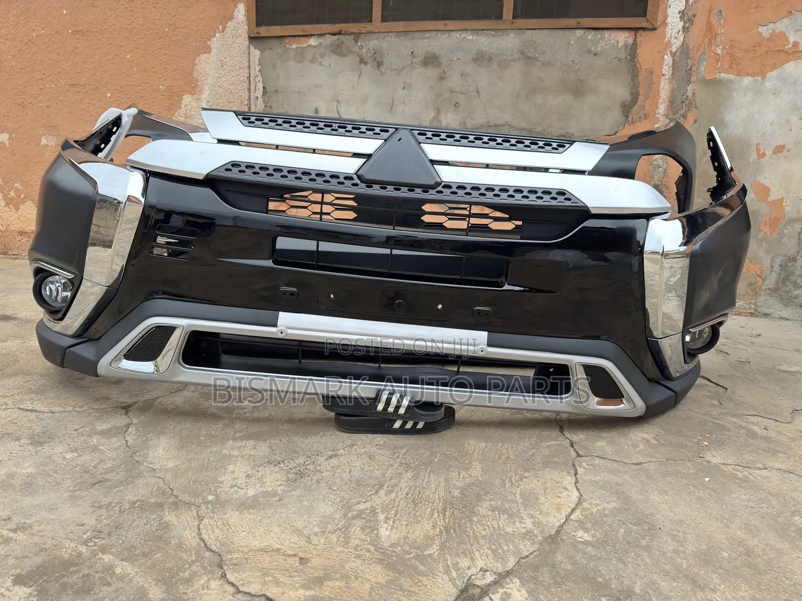 Mitsubishi Outlander 2019 2020 2021 Front Bumper Complete