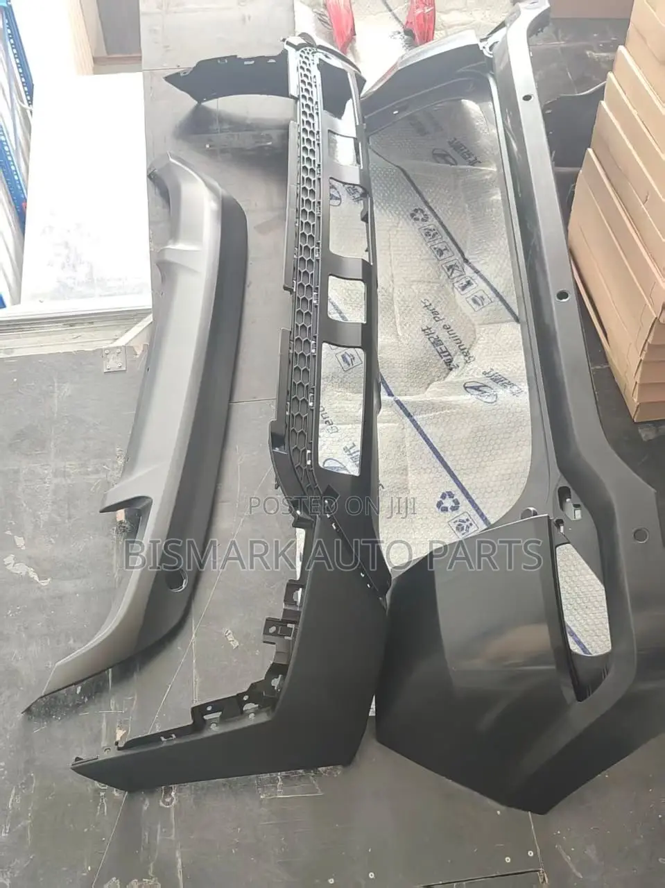 Hyundai Tucson 2016 2017 2018 Back Bumper Complete
