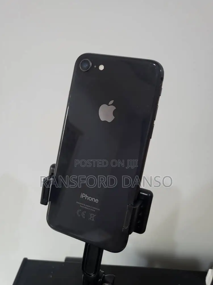 Apple iPhone 8 64 GB Black