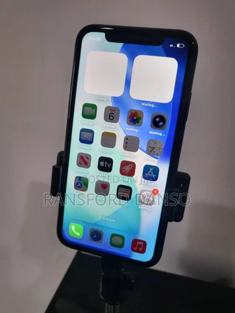 Apple iPhone 11 64 GB Black