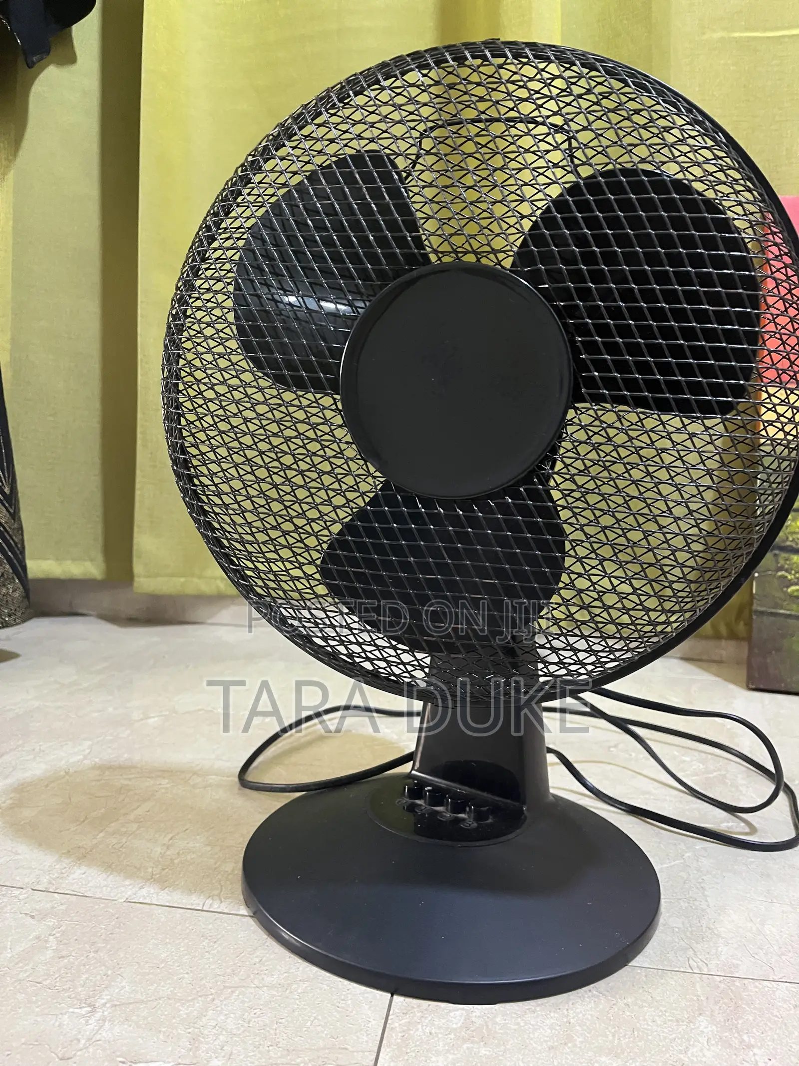 Sleek 3-Blade Black Desk Fan
