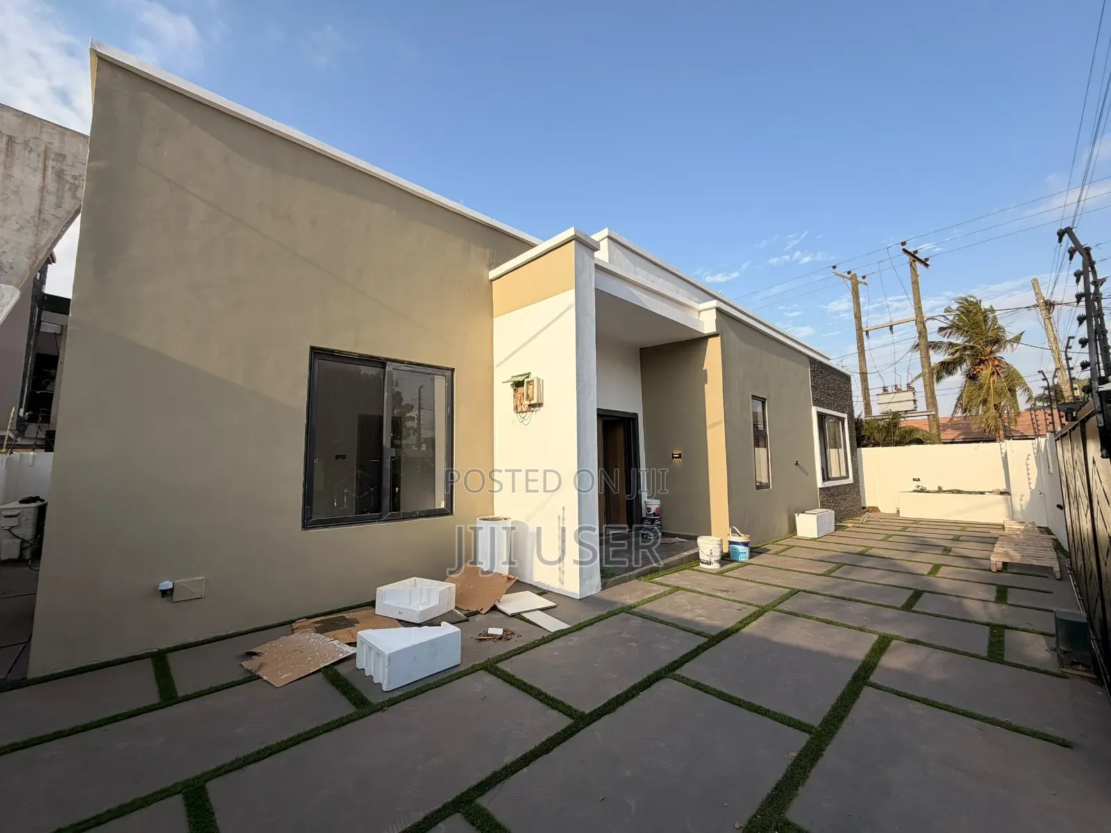 3bdrm House in ...., Adjiriganor for rent