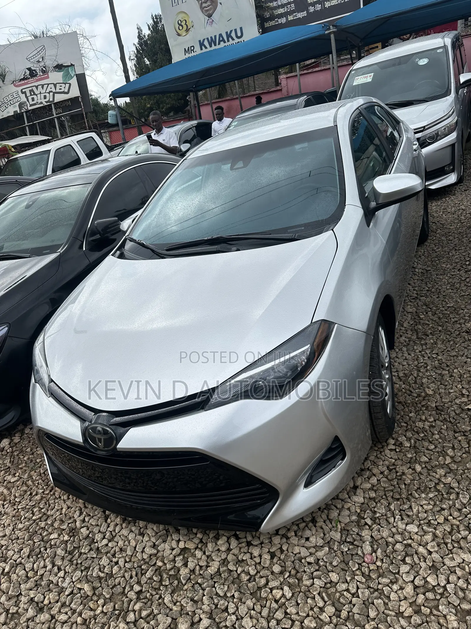 Toyota Corolla LE (1.8L 4cyl 2A) 2019 Silver