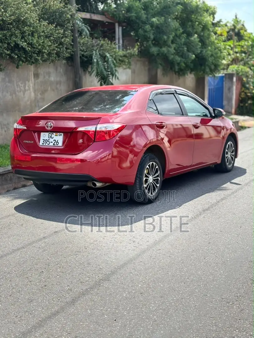 Toyota Corolla S 4dr Sedan (1.8L 4cyl CVT) 2016 Red