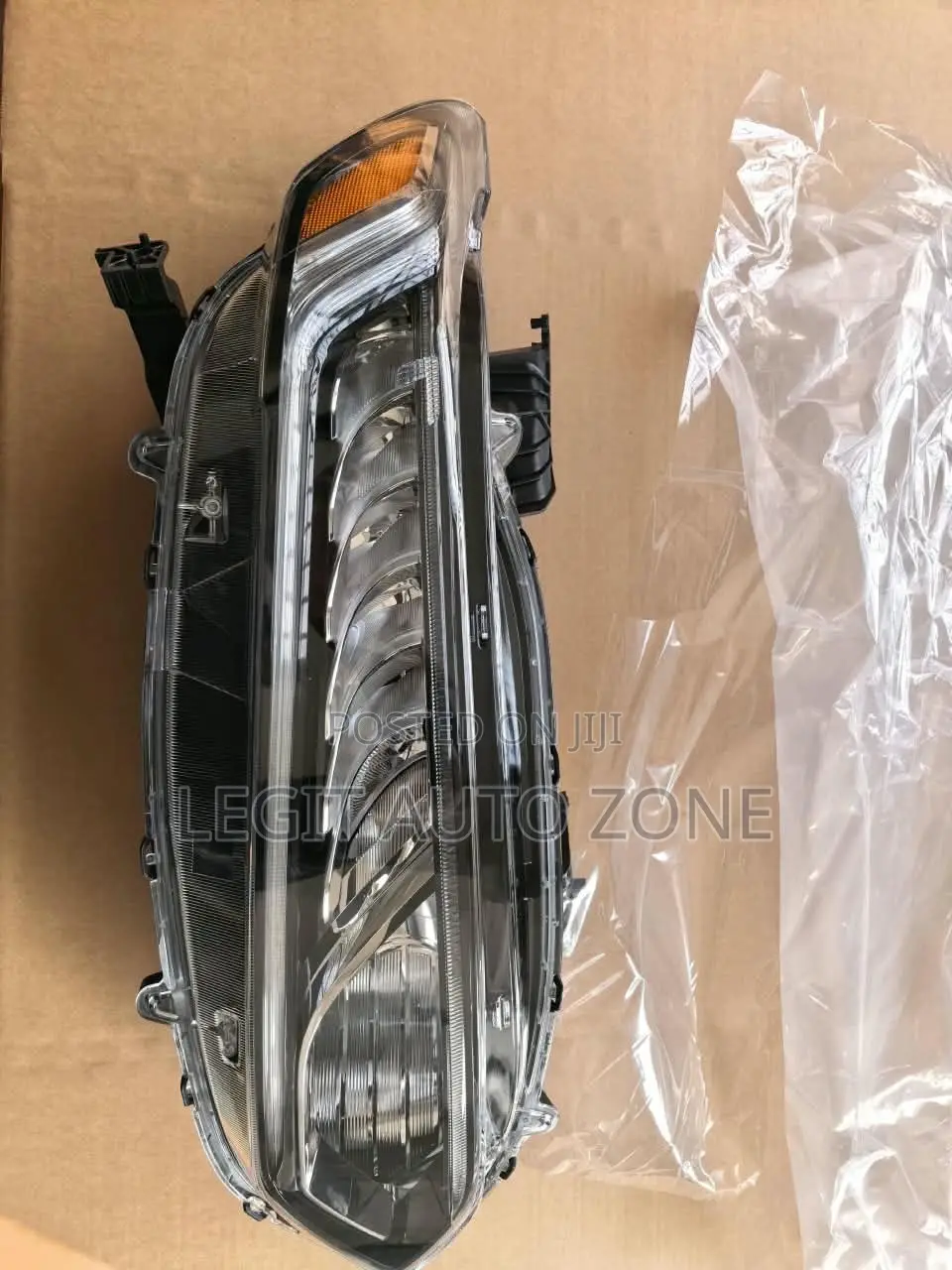 Honda Accord 2018,2019,2020,2021,2022, Headlight Half Led Available