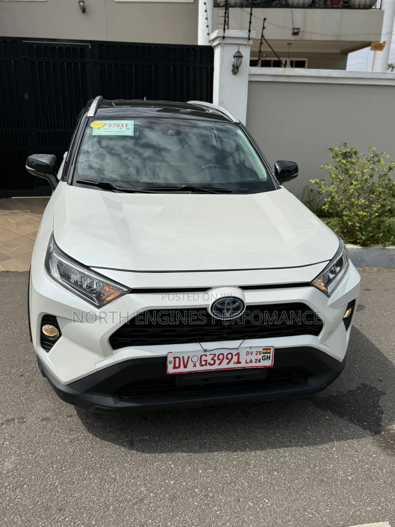 Toyota RAV4 XLE Premium AWD 2020 White