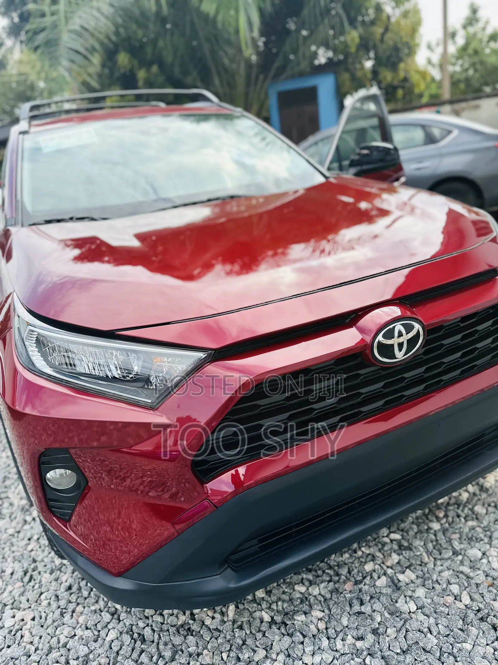 Toyota RAV4 LE AWD 2020 Red