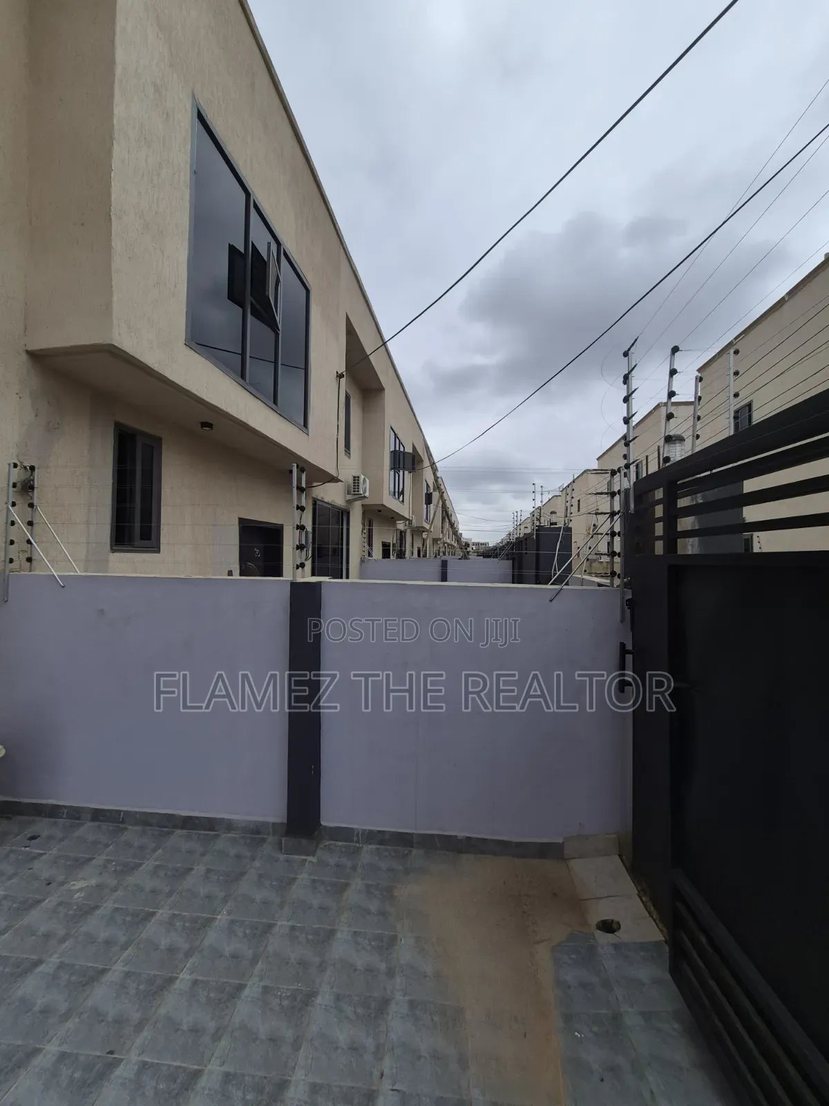 3bdrm Duplex in Acp Estate Area, Kwabenya for sale