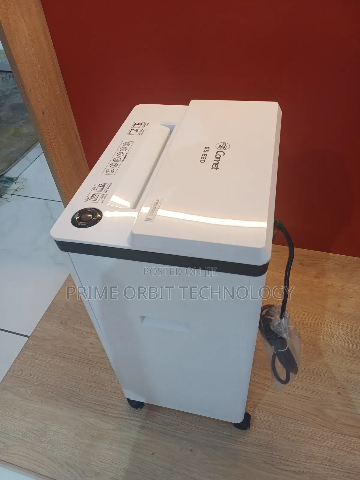 Comet GS-820 Paper Shredder