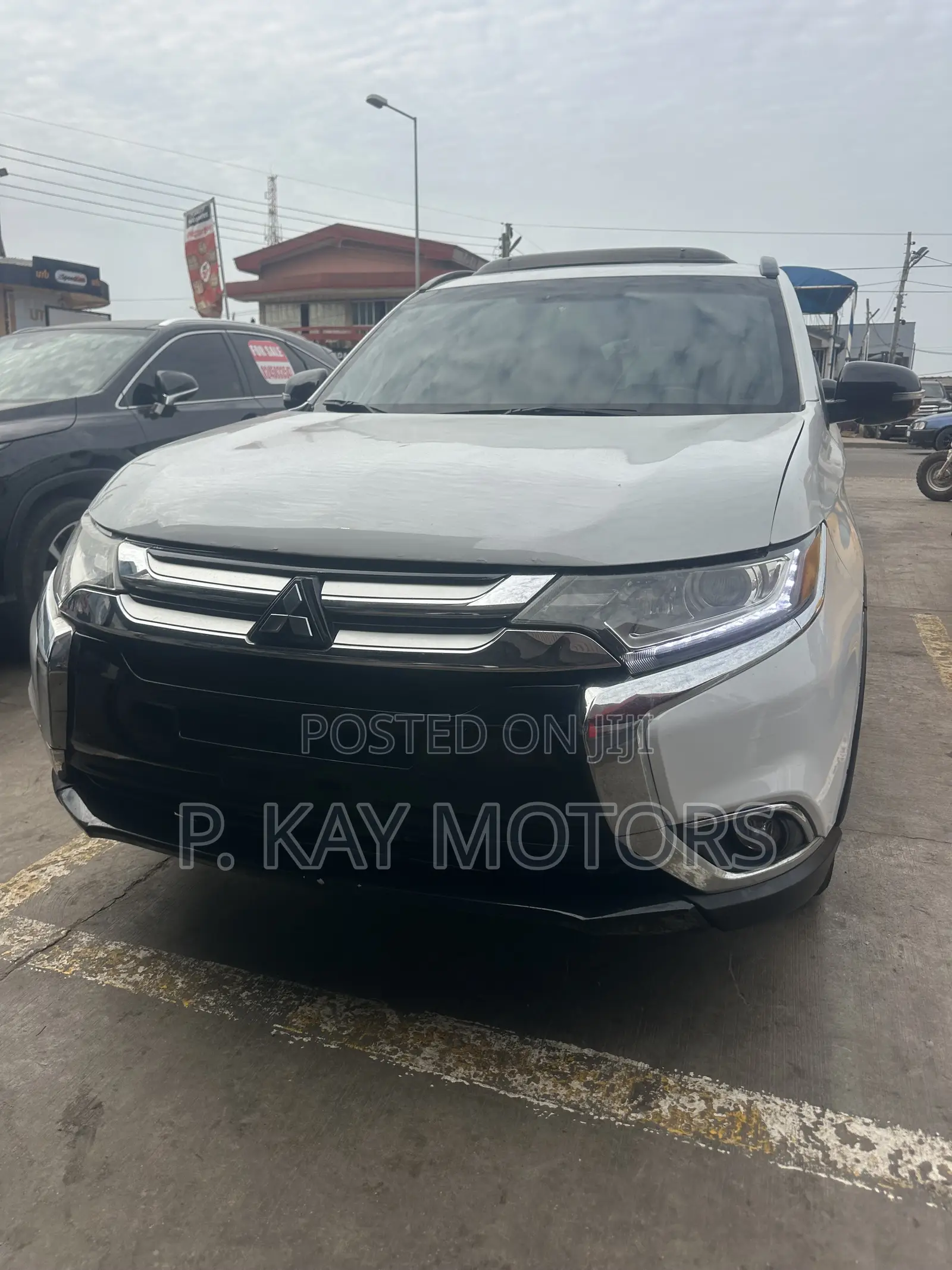 Mitsubishi Outlander SE FWD 2017 White