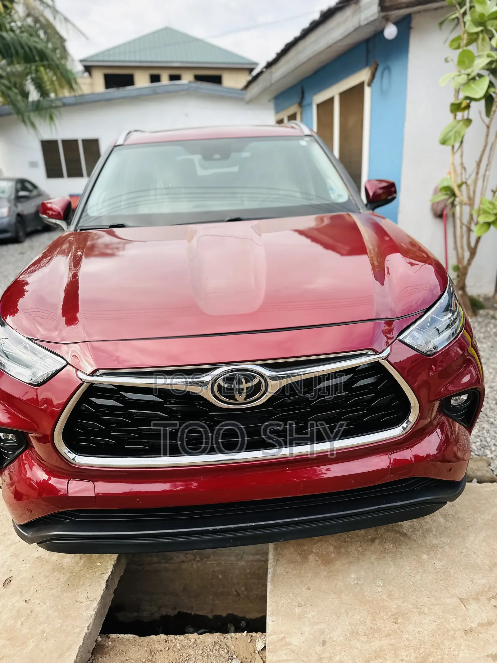 Toyota Highlander Limited 2022 Red