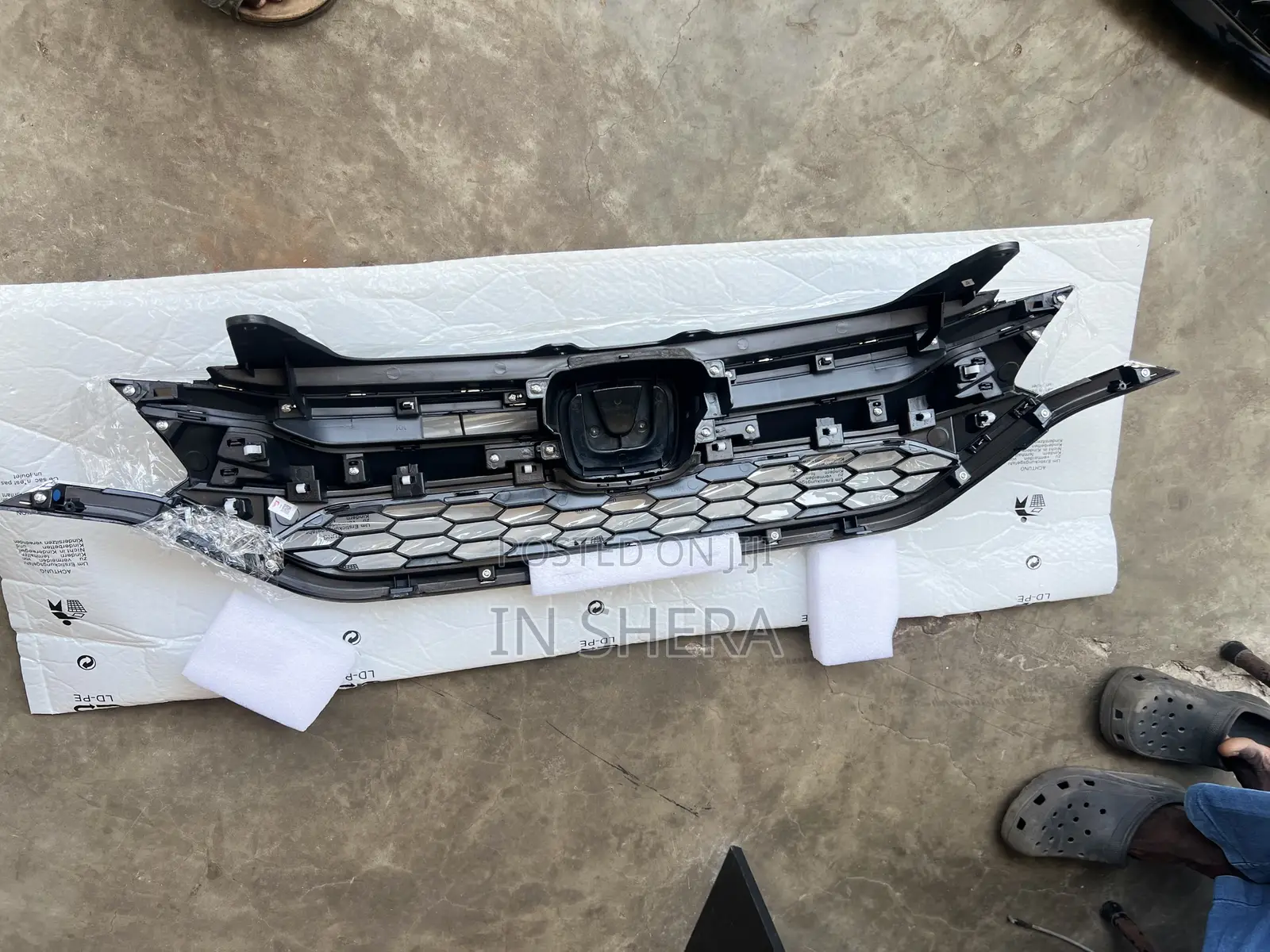 Honda Civic Bumper Grill 2015 2016 Brand New