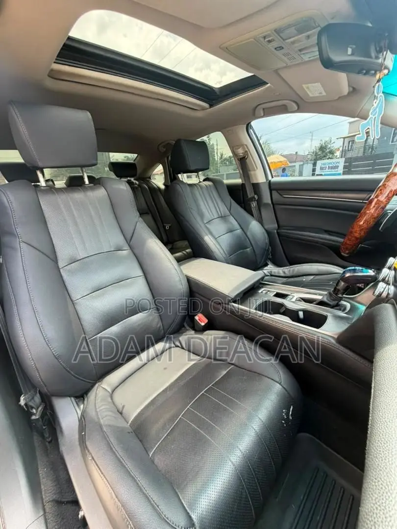 Honda Accord 2019 White