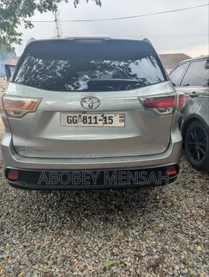 Toyota Highlander LE Plus 4dr SUV AWD (3.5L 6cyl 6A) 2014 Silver