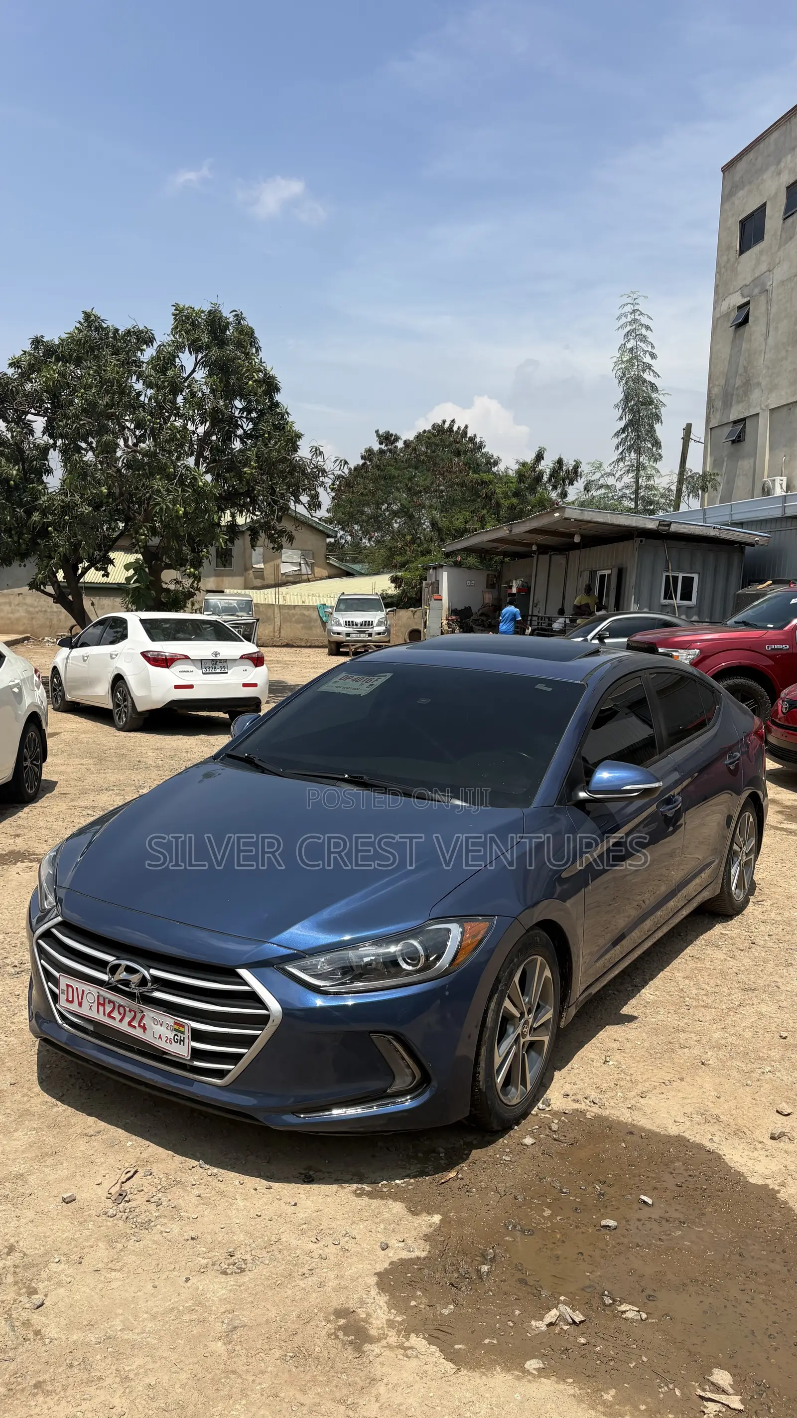 Hyundai Elantra Limited Sedan FWD (2.0L 4cyl 6A) 2017 Blue