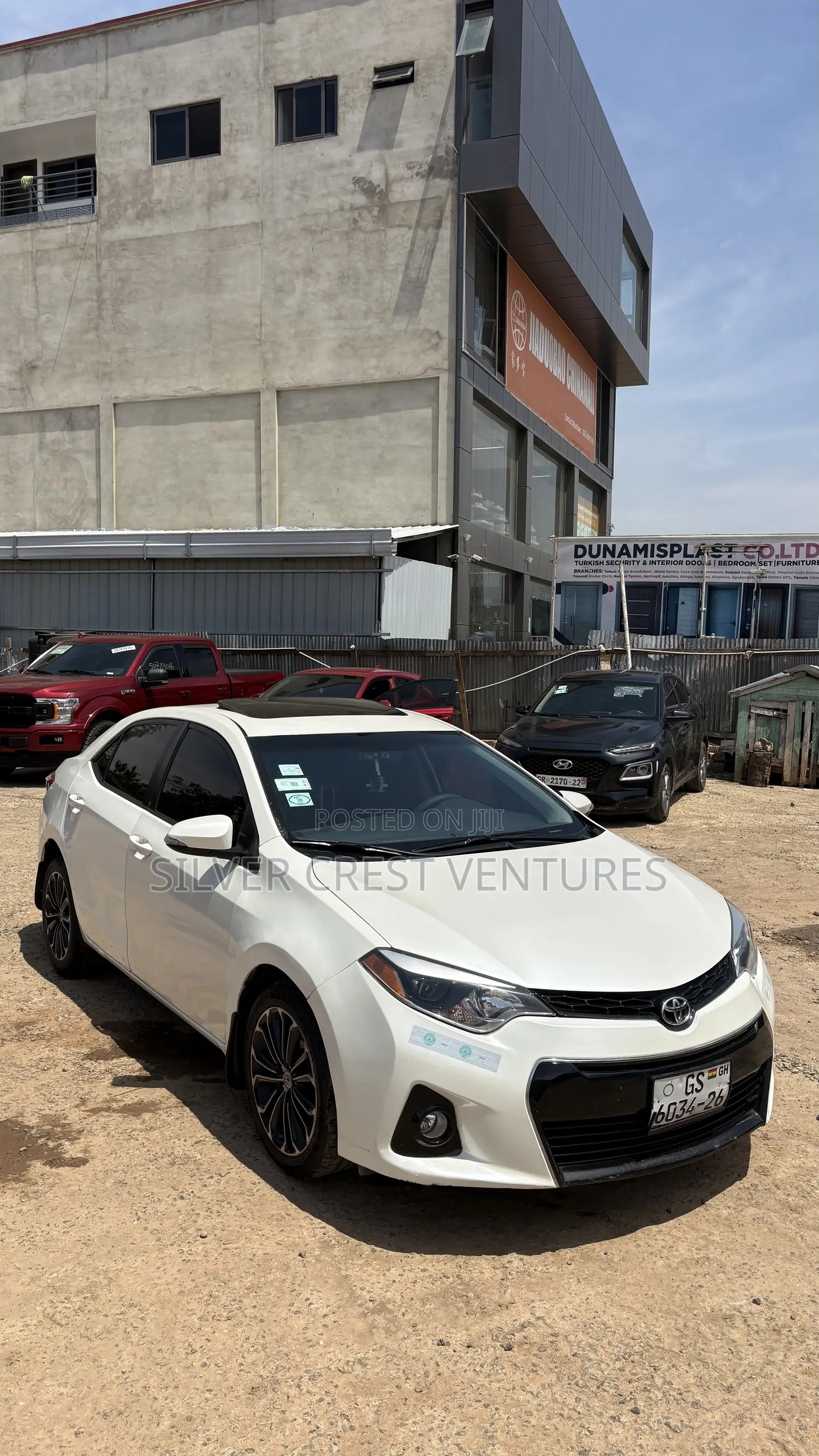 Toyota Corolla S Premium 4dr Sedan (1.8L 4cyl CVT) 2015 White