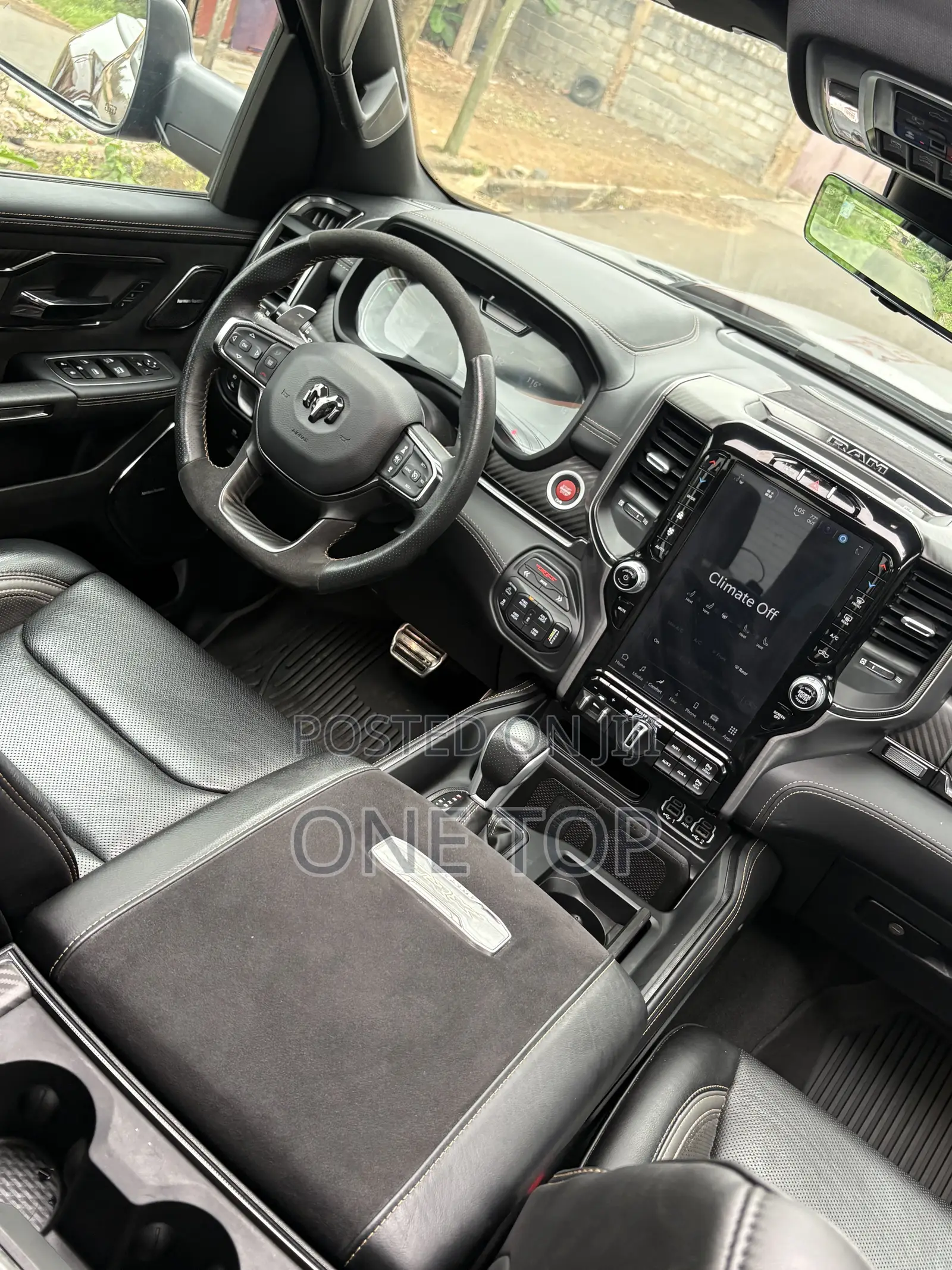 RAM 1500 TRX Crew Cab 4WD SB 2024 Brown