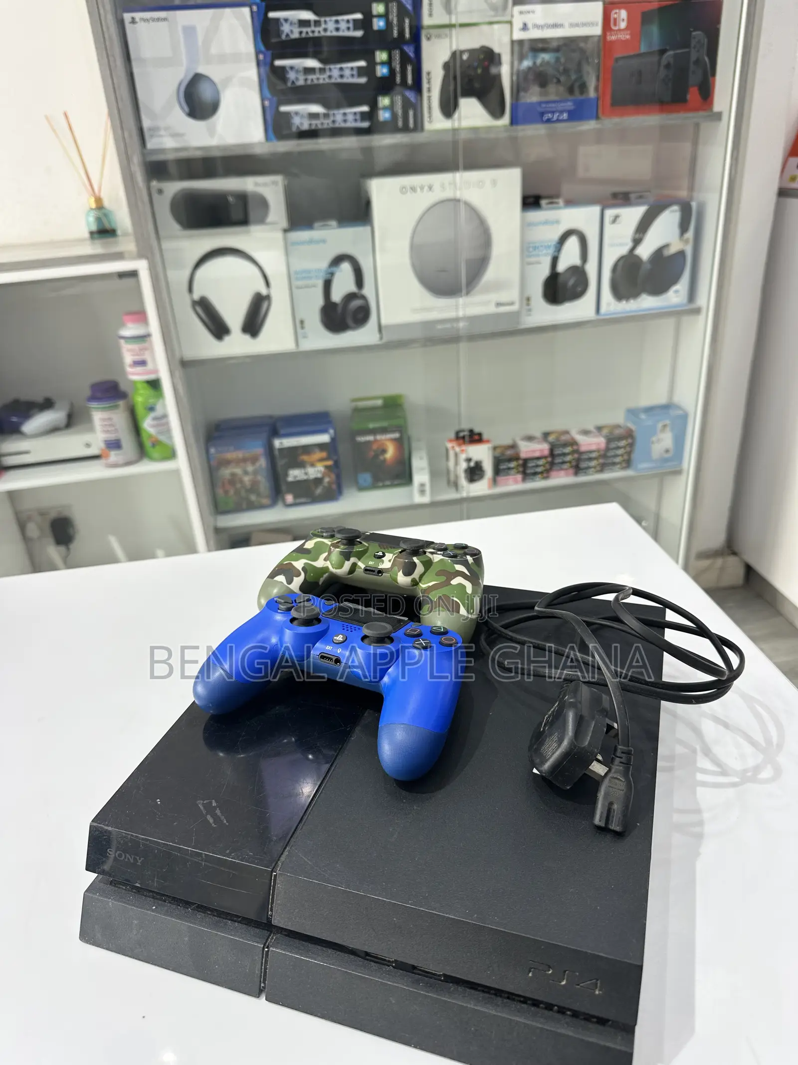 PlayStation 4 Standard