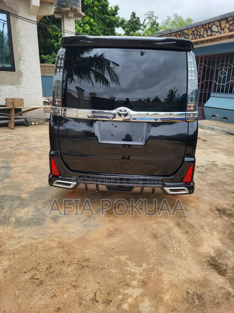 Toyota Voxy V 2WD 8-Seater 2015 Black
