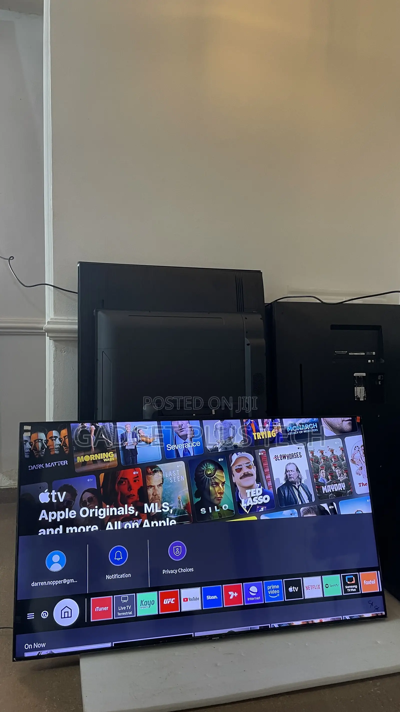 2021 55” Samsung 4K UHD Smart TV (There’s a Faint Line in the Screen)