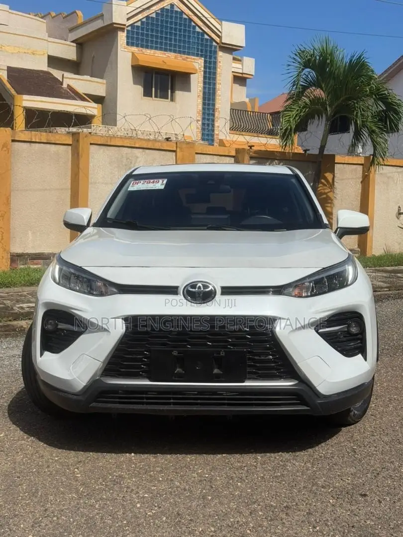 Toyota RAV4 2022 White
