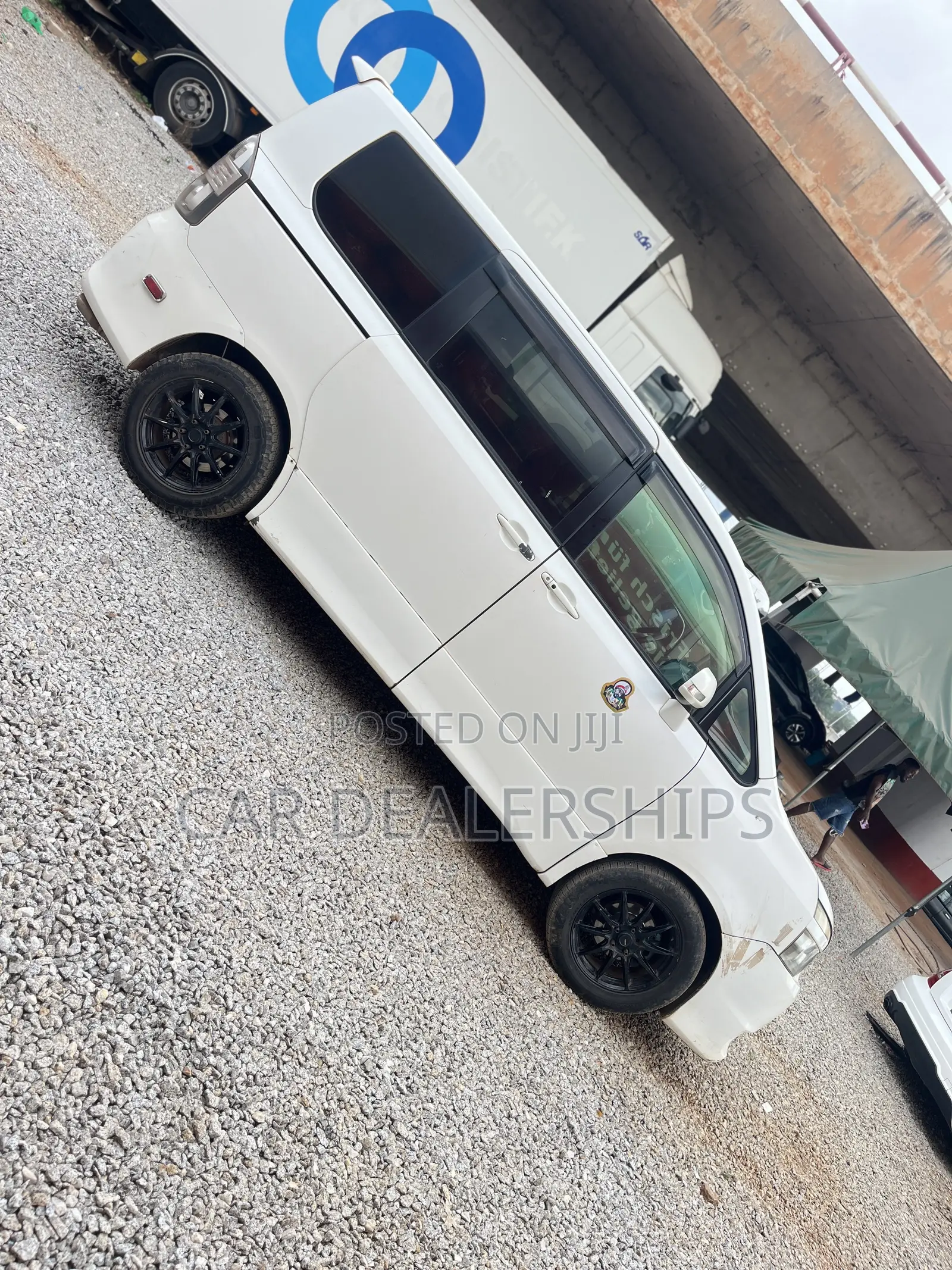 Toyota Voxy 2012 White