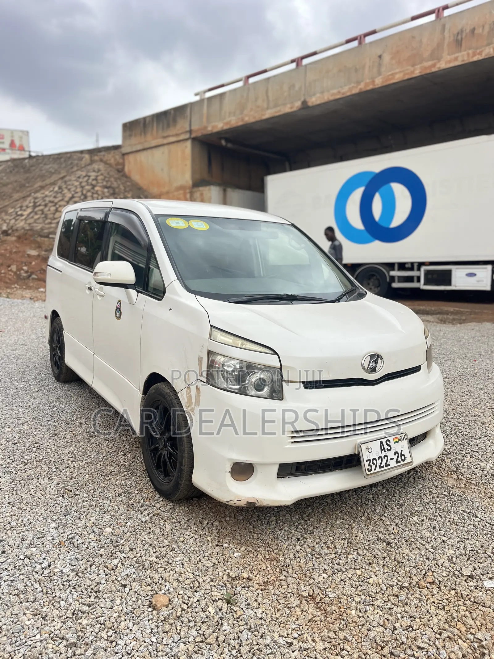 Toyota Voxy 2012 White