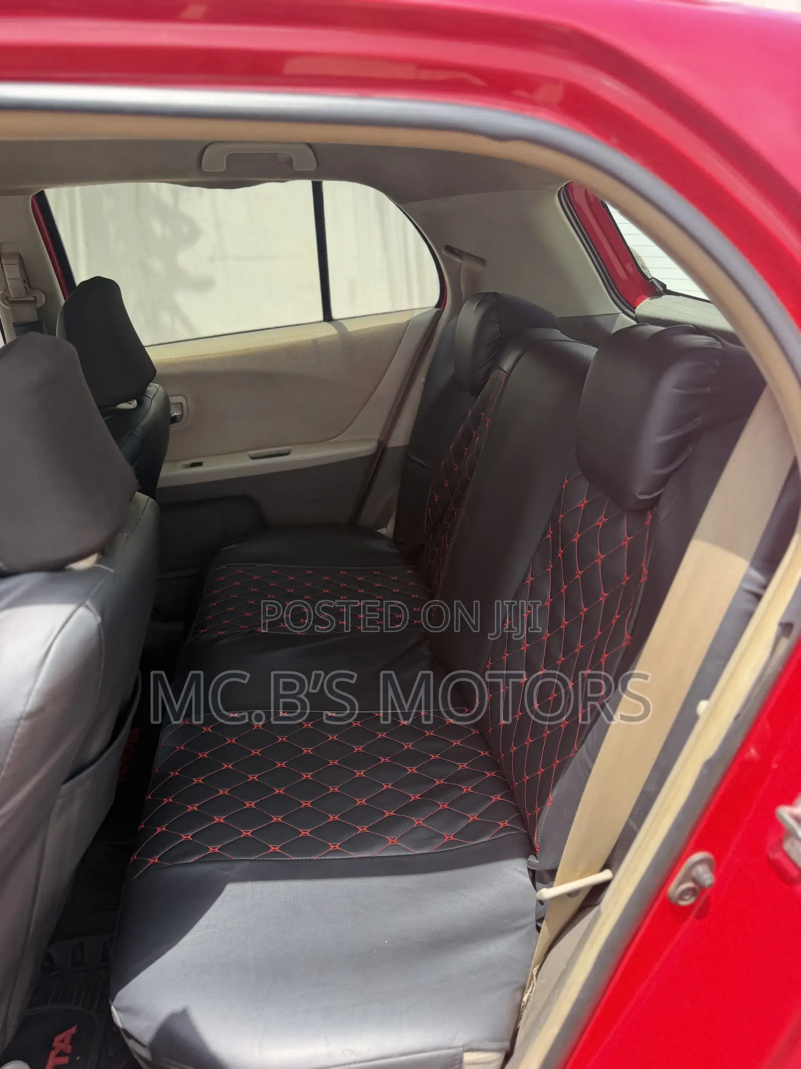 Toyota Vitz 2010 Red