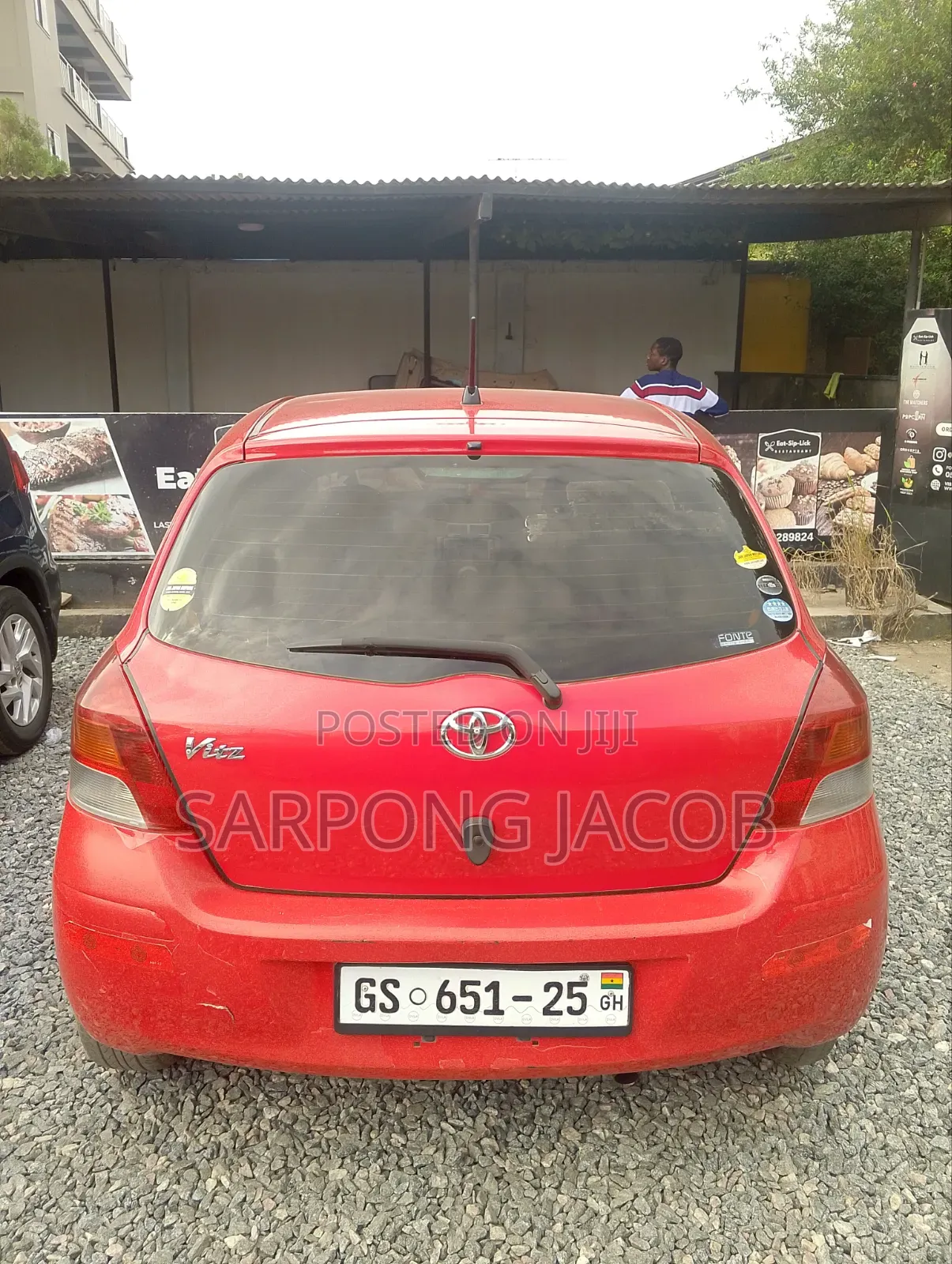 Toyota Vitz 2010 Red
