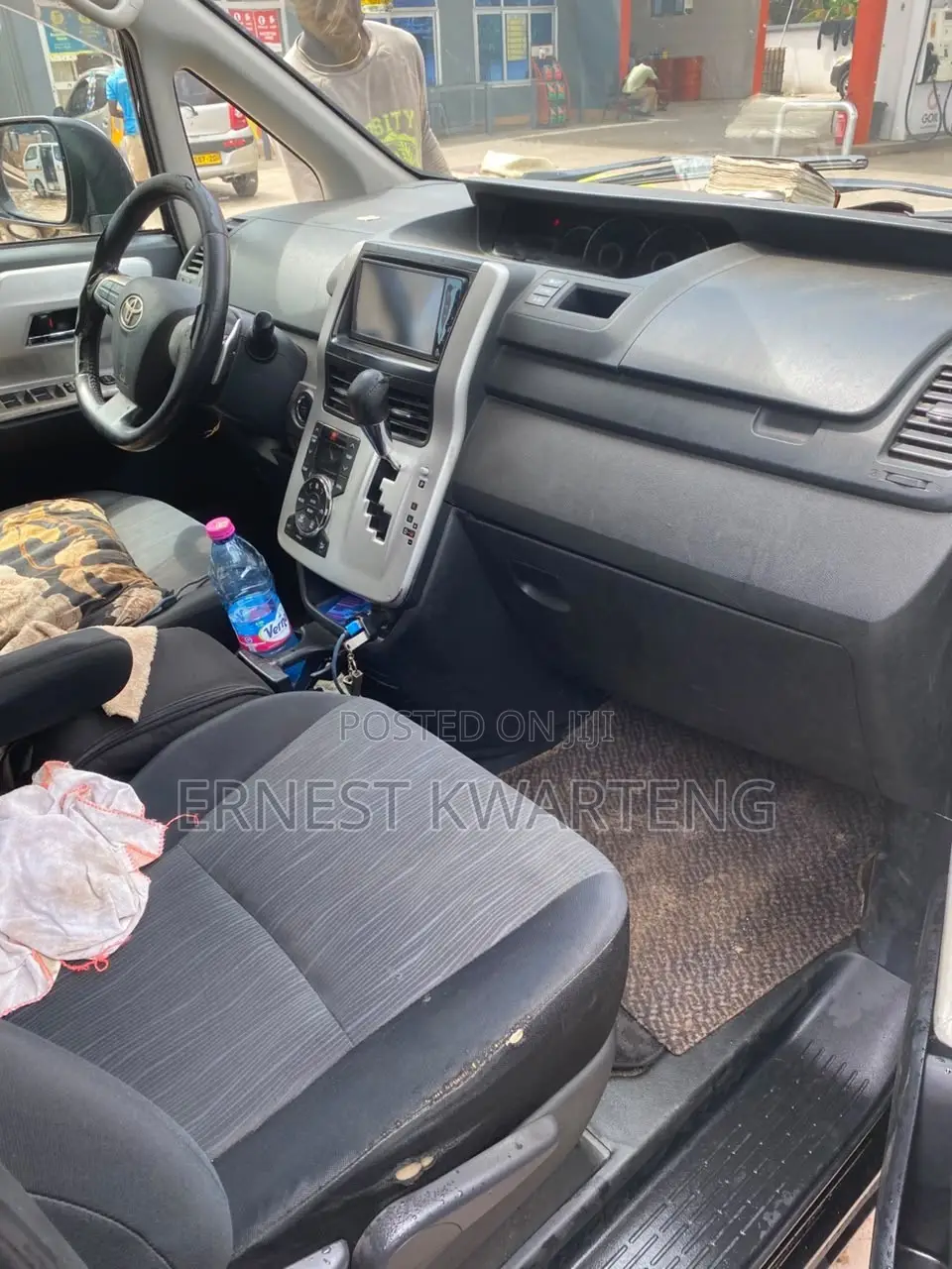 Toyota Voxy 2013 Black