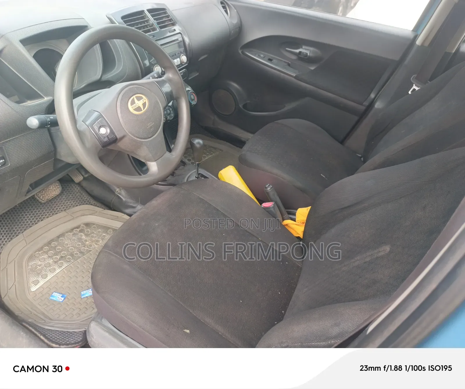 Scion xD Base 2010 Blue