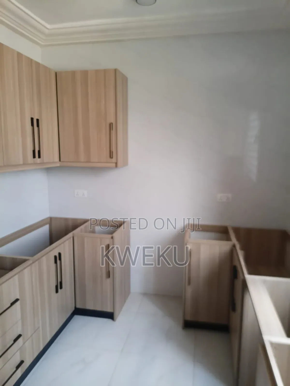 2bdrm Apartment in Seedovproerties, Baatsona Total for sale