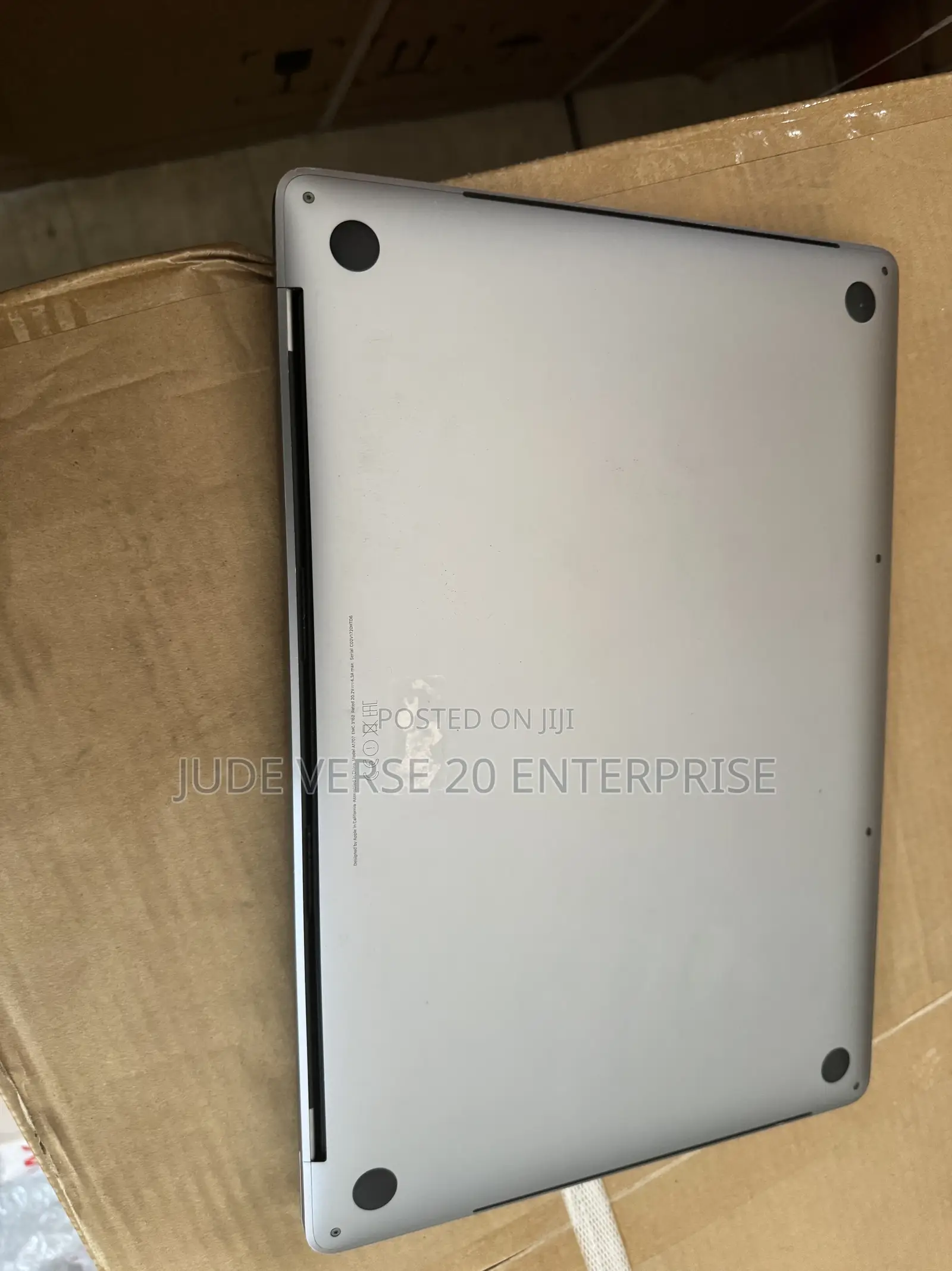 Laptop Apple MacBook Pro 2017 16GB Intel Core i7 SSD 512GB