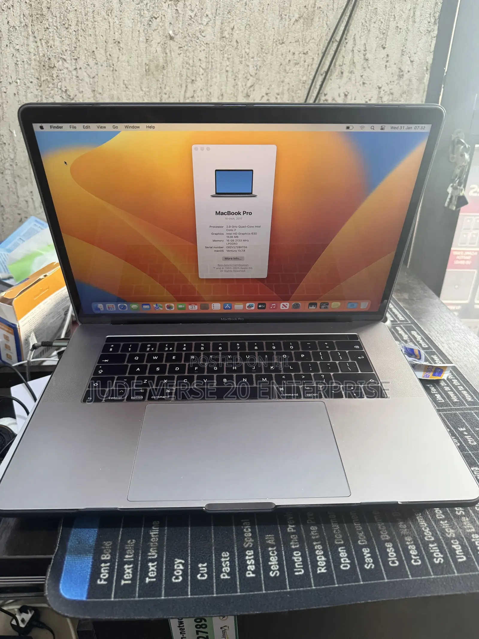 Laptop Apple MacBook Pro 2017 16GB Intel Core i7 SSD 512GB