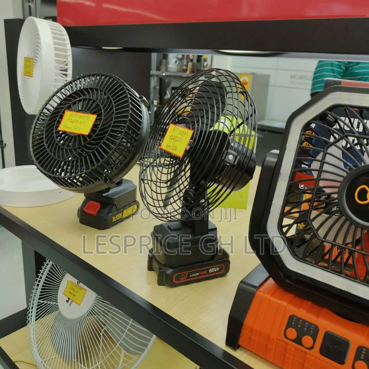 Less Price Yet High Standard Cordless Rechargeable Portable Desk-Fan